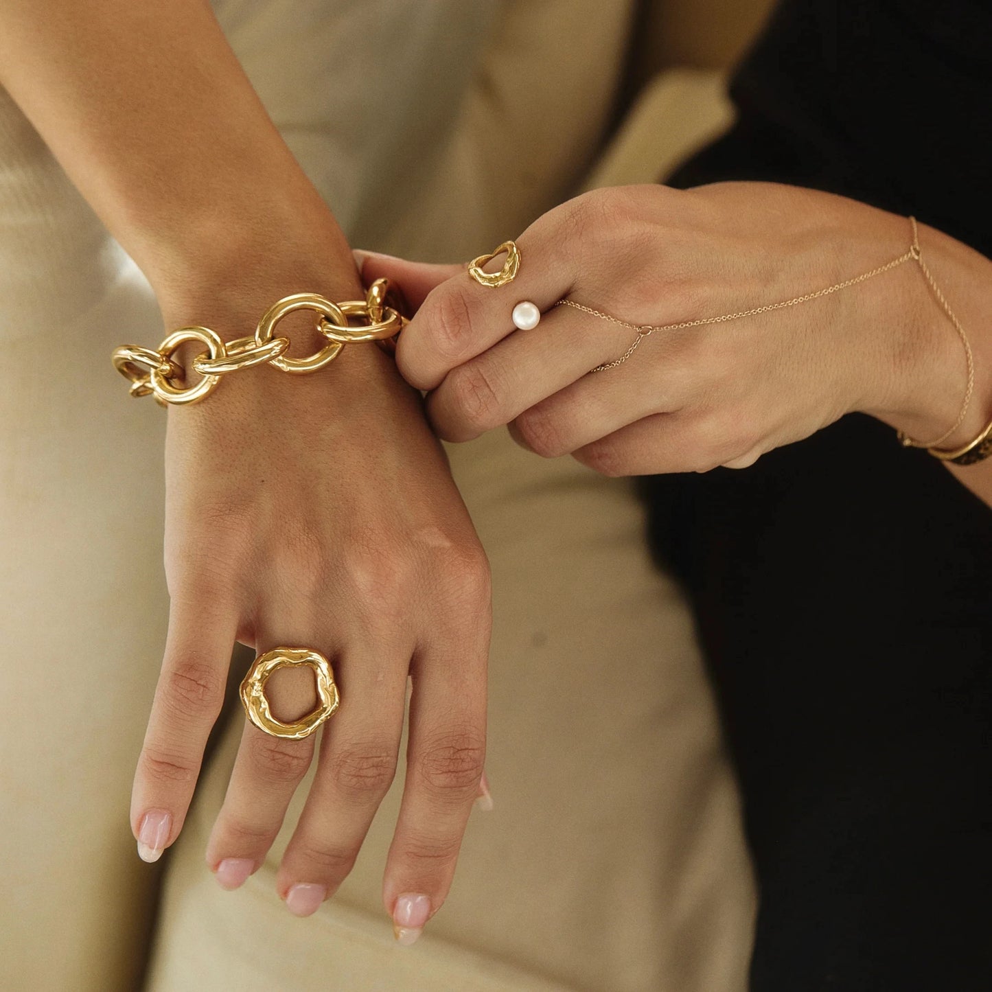 Seraphina's Vintage Circle Ring