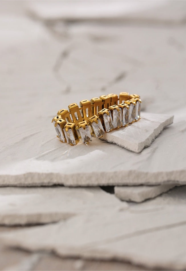 Aurora Crystal Ring
