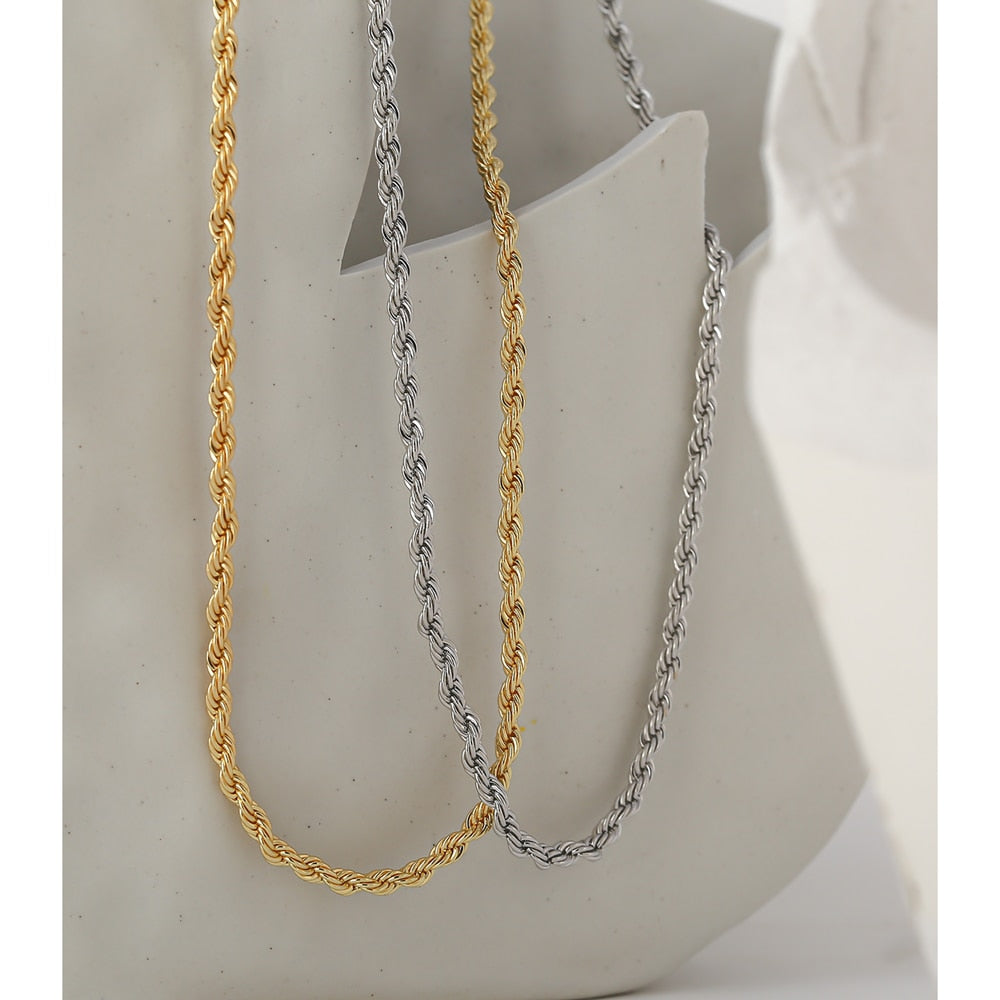 Twisted Chain Necklace